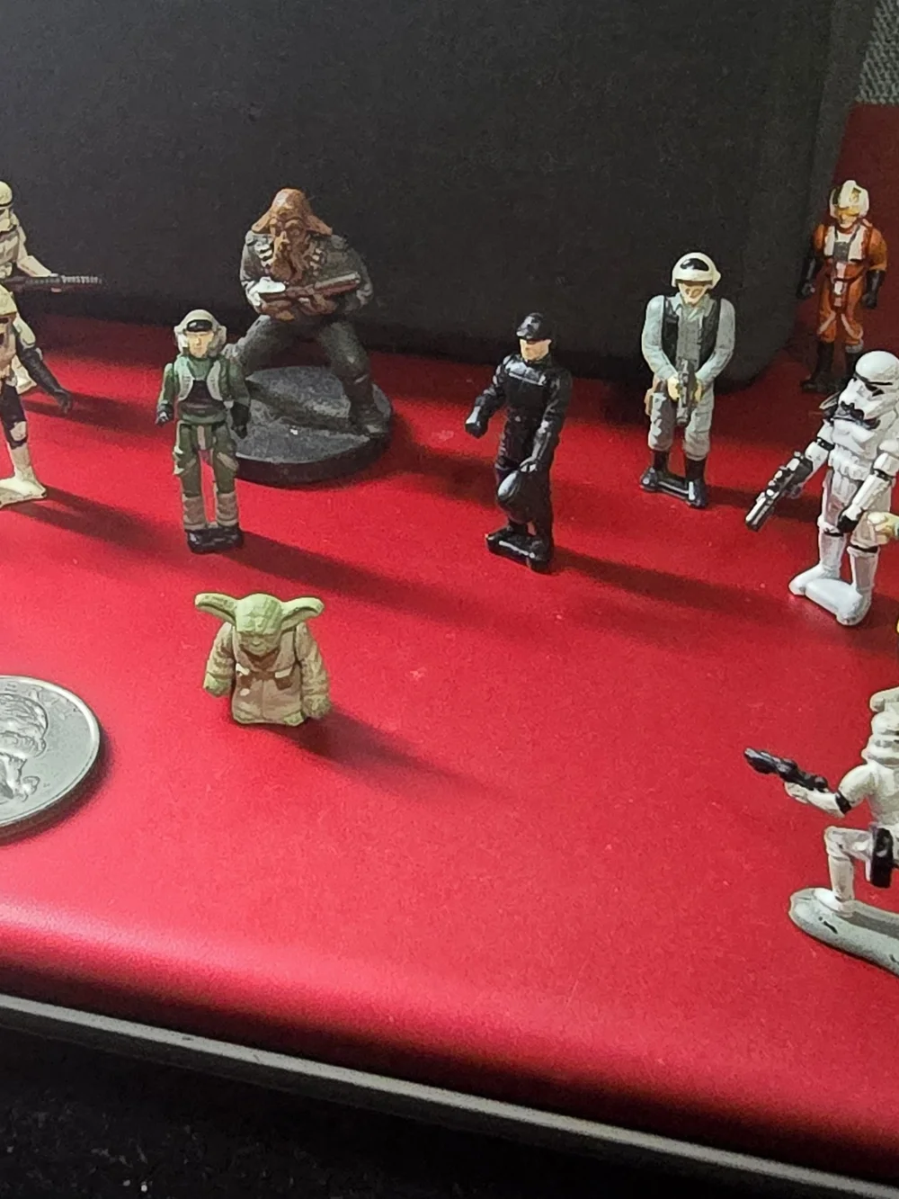 Star Wars Mini Figures with Green Yoda and Assorted Characters
